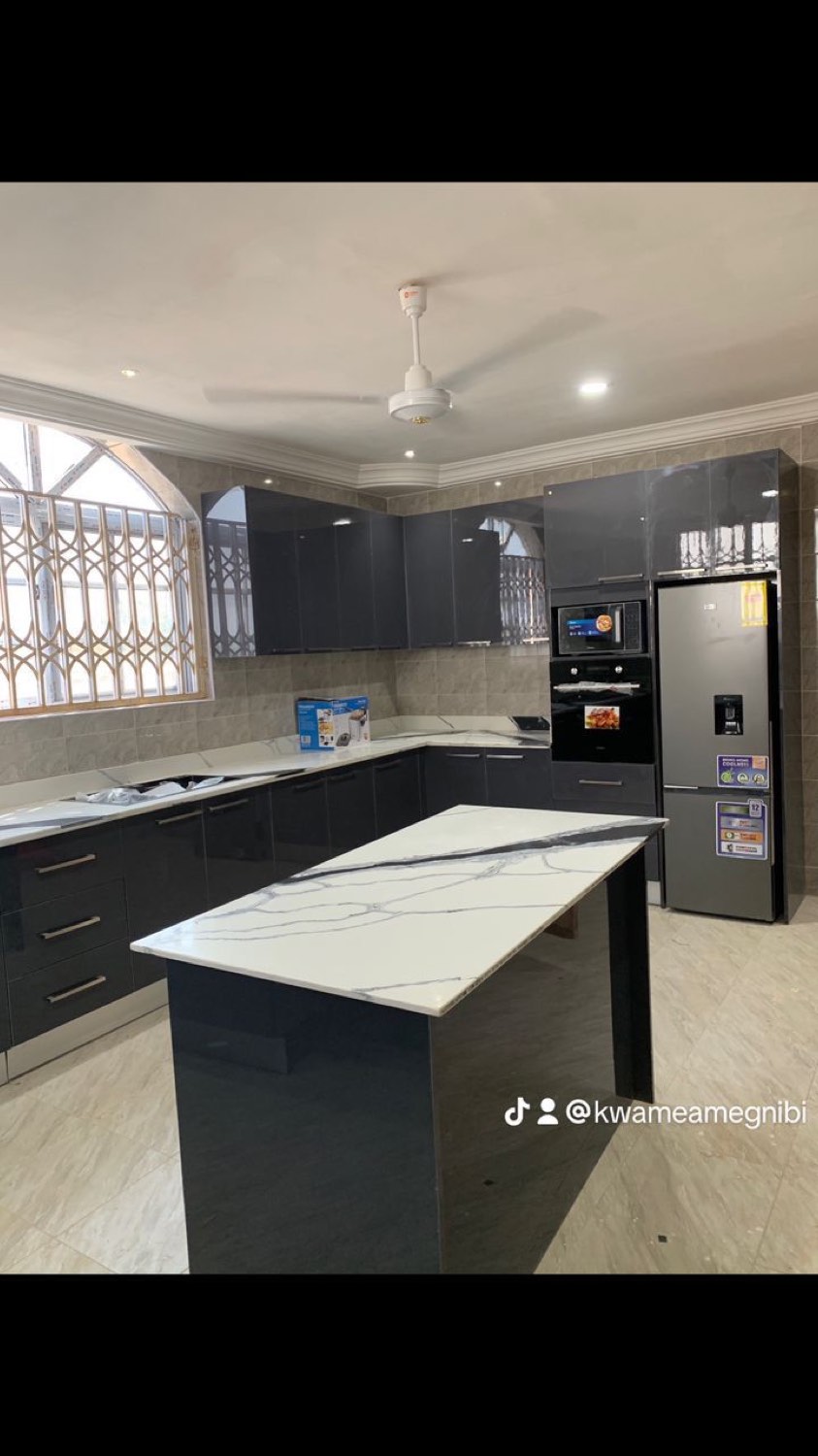 Fitted kitchens